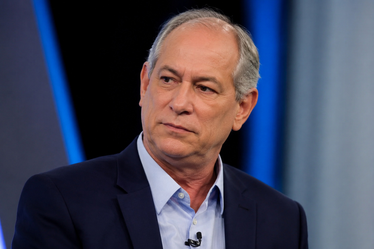Ciro Gomes desiste da corrida presidencial e deve disputar governo do Ceará em 2026